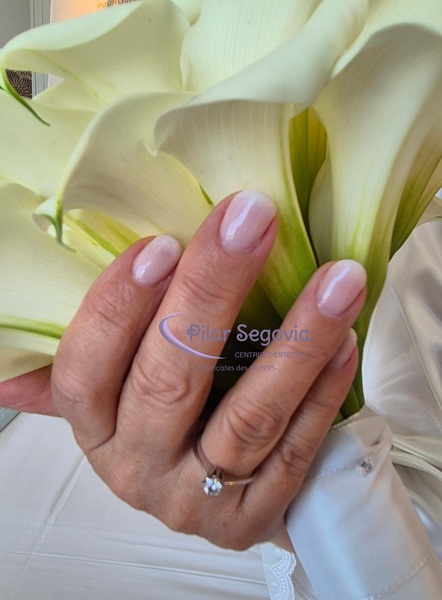 TARJETA REGALO MANICURA SEMIPERMANENTE