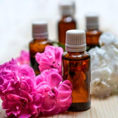 Masaje relajante con aceites aromáticos