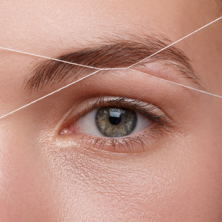 Es el método de depilación más duradero y menos agresivo para eliminar el vello de cualquier zona de tu rostro.