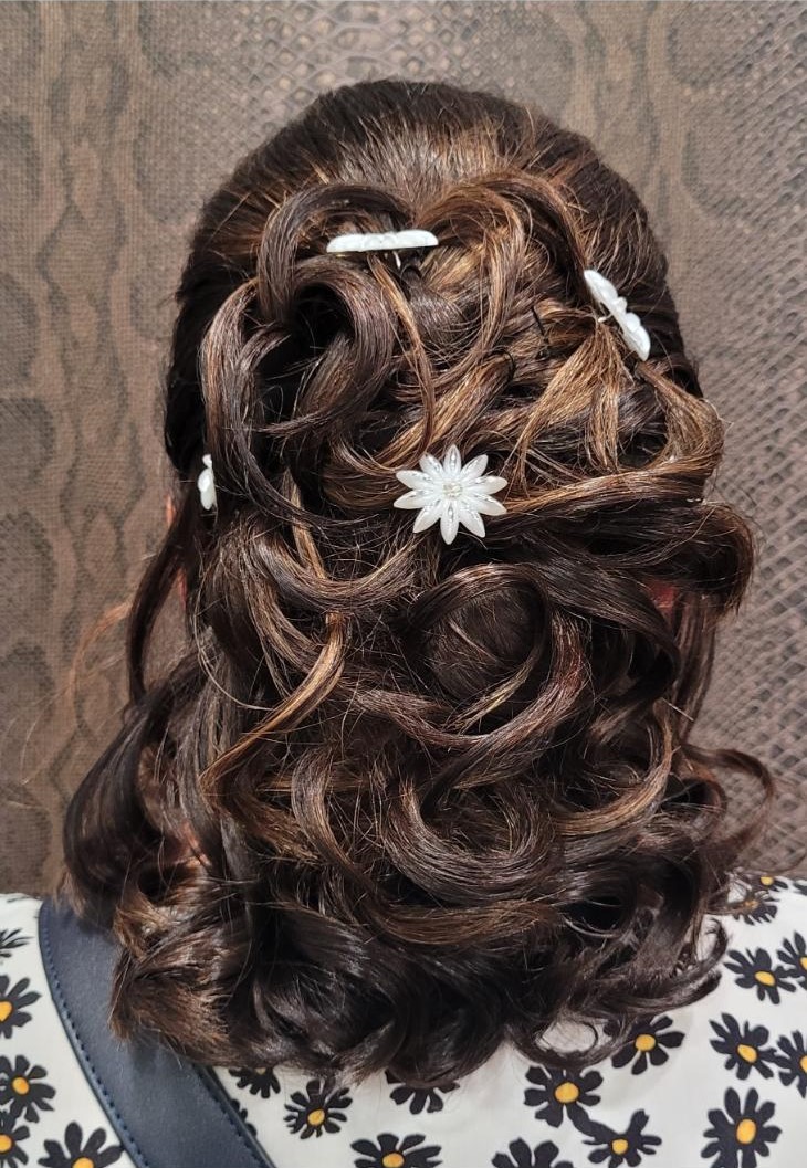 Semirecogido: Flores y ondas miel