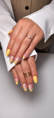 MANICURA